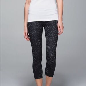 Lululemon Run: Inspire II Full-On Luxtreme (Mesh)
Star Crushed Coal Black Size 6
